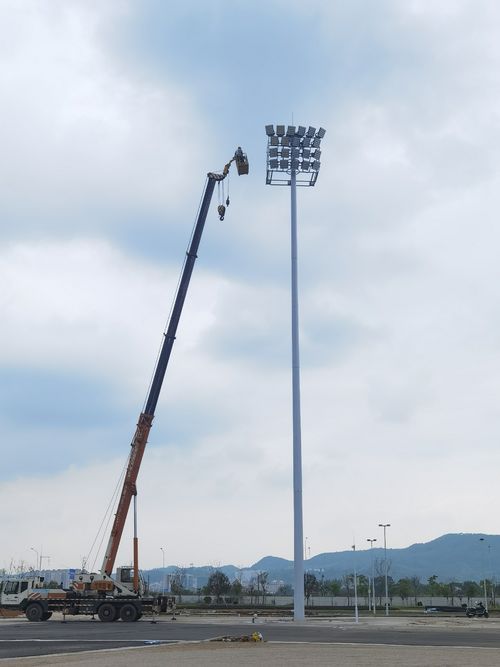 τελευταία εταιρεία περί 1250W εγκατάσταση φωτισμού υψηλής άξονας για το γήπεδο ποδοσφαίρου
