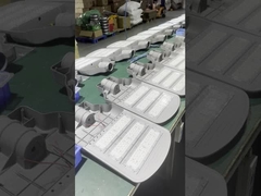 Υψηλή φωτεινότητα Υψηλή φωτεινή απόδοση LED Street Light IP65 Χρώμα αλουμινίου