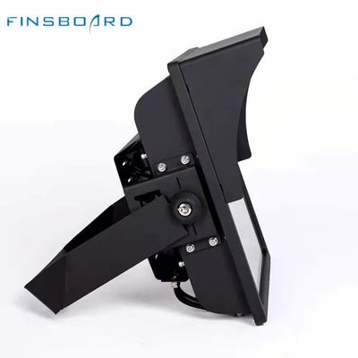 Προβολέας LED με εύρος συχνότητας 50-60Hz, διάρκεια ζωής 50000 ωρών και αδιαβροχοποίηση IP66 για φωτισμό υπαίθριων σταδίων